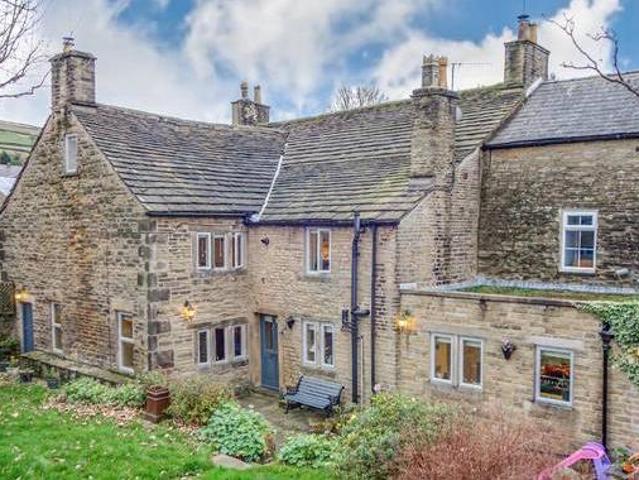 House for sale in Froggatt, East Midlands