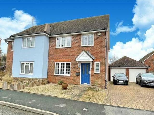 House for rent in West Sussex