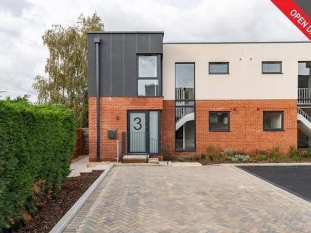 House for sale in Gloucestershire