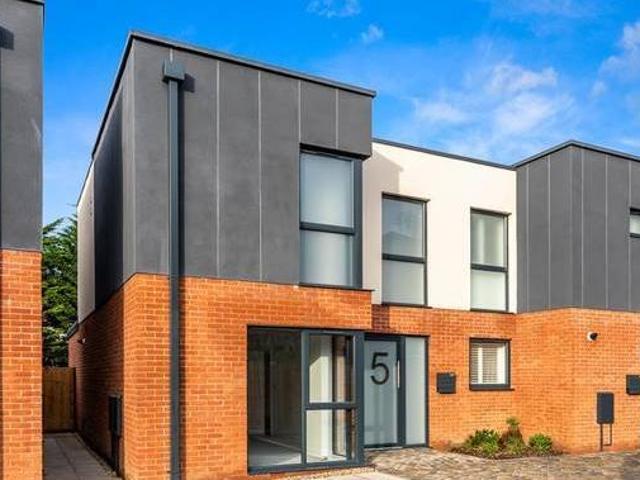 House for sale in Gloucestershire