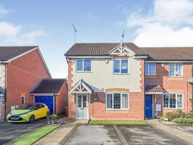 House for sale in Froggatt, East Midlands