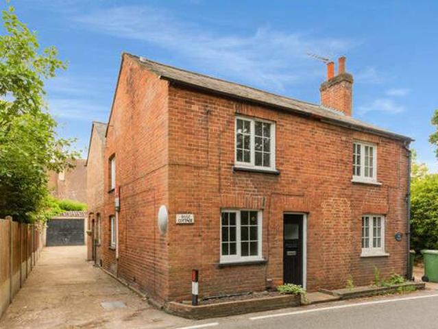 House for rent in Surrey