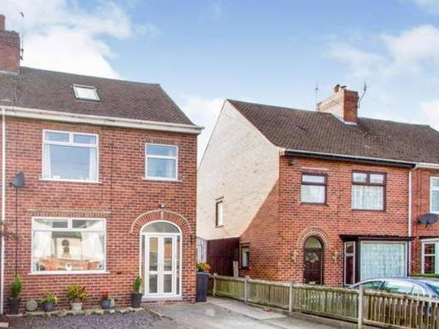 House for sale in Froggatt, East Midlands