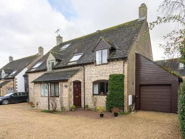 House for sale in Gloucestershire