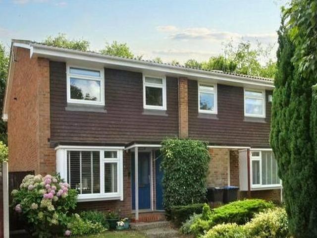 House for rent in Surrey