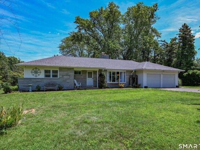 House for sale in Seymour, Connecticut