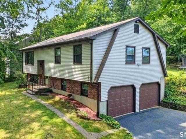 House for sale in Seymour, Connecticut