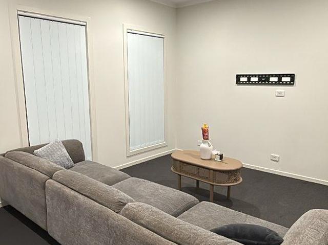 Room for rent in Horseshoe Creek, South Australia