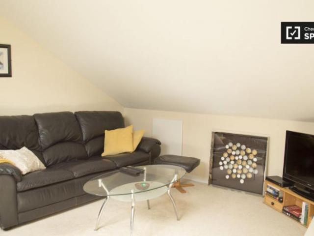 Property to rent in Bluebell, North Tipperary