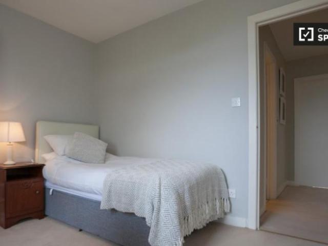 Property to rent in Bluebell, North Tipperary