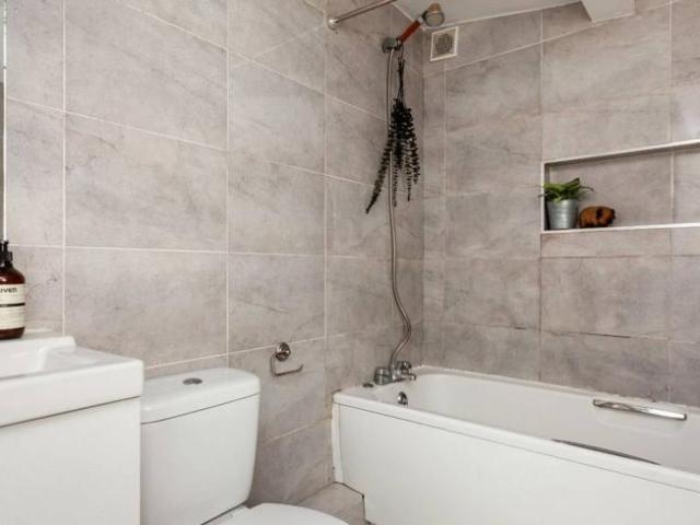 Property to rent in Bluebell, North Tipperary