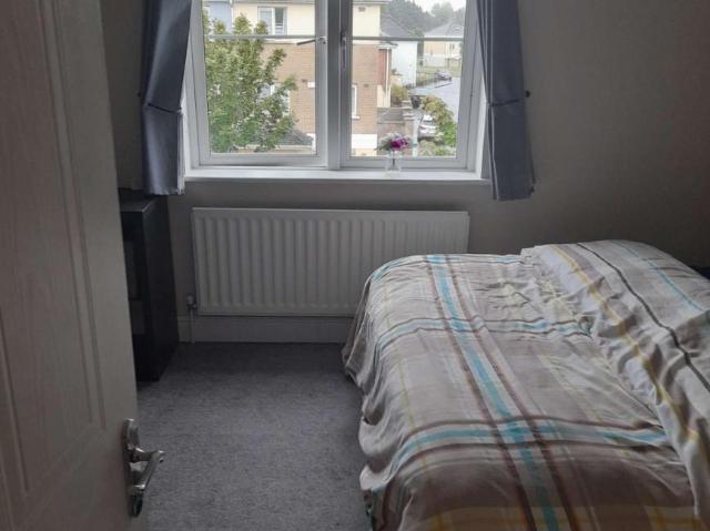 Property to rent in Bluebell, North Tipperary