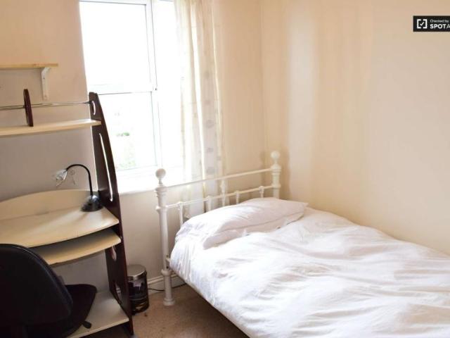 Property to rent in Bluebell, North Tipperary