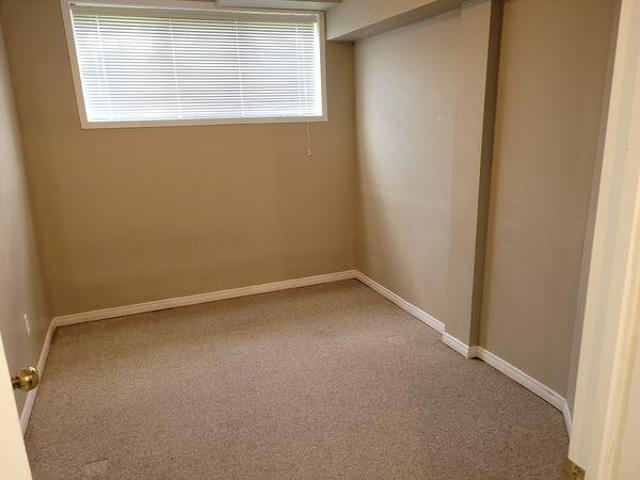 Room for rent in Barrie