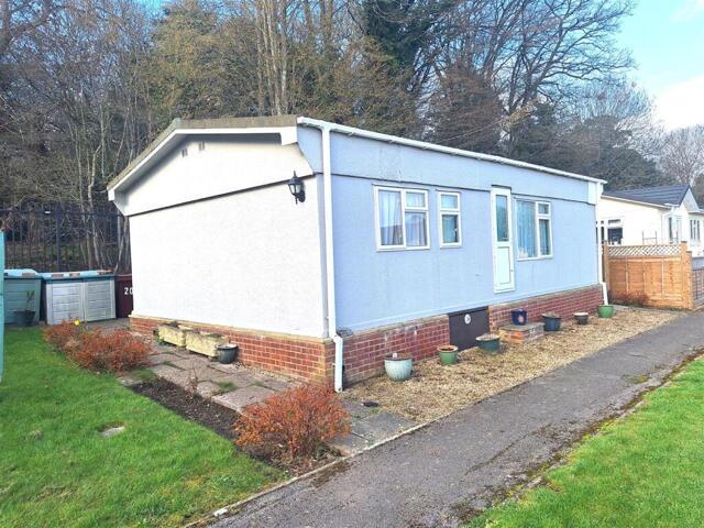 Room for sale in Reading