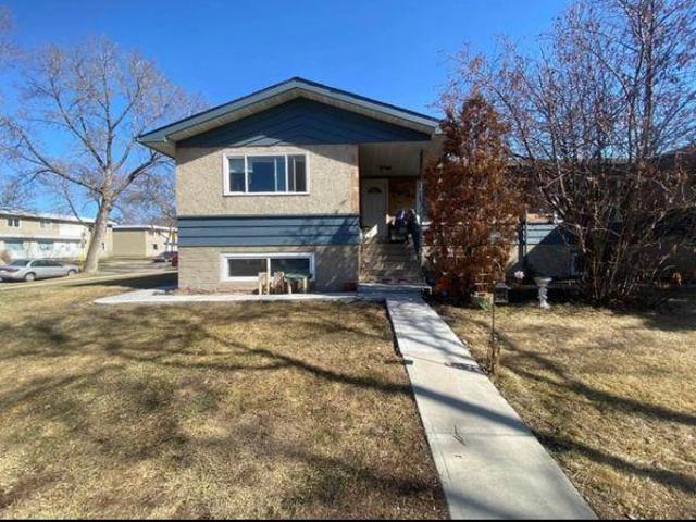 Room for rent in Edmonton