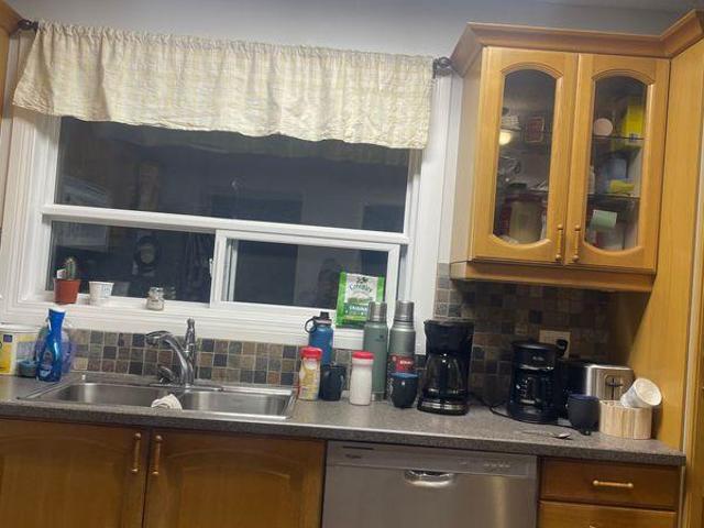 Room for rent in Wedgewood, Alberta