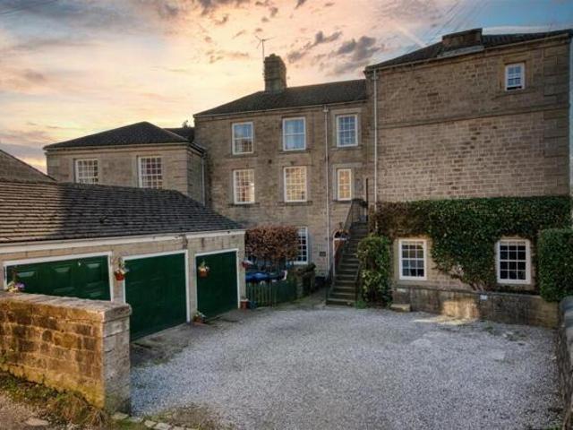 Room for sale in Froggatt, East Midlands