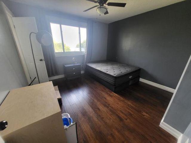 Room for rent in Kingston, Ontario