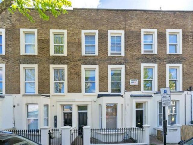 Room for sale in Maida Hill, Greater London