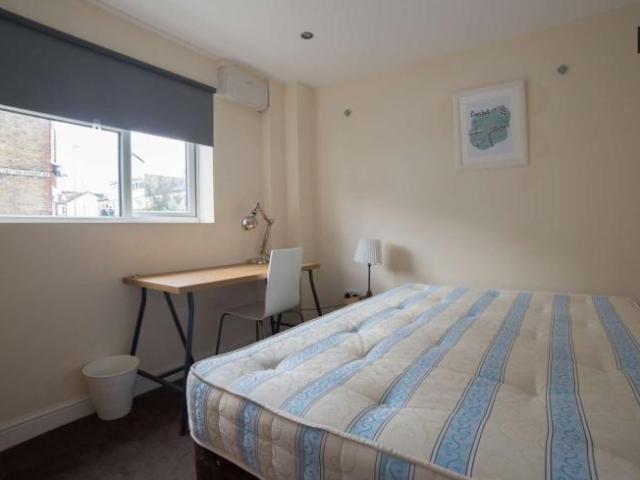 Room for rent in Lyons, Greater London