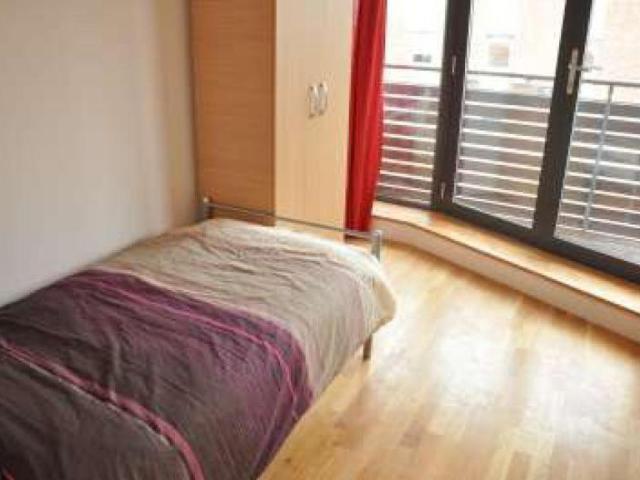Room for rent in Limehouse, Greater London
