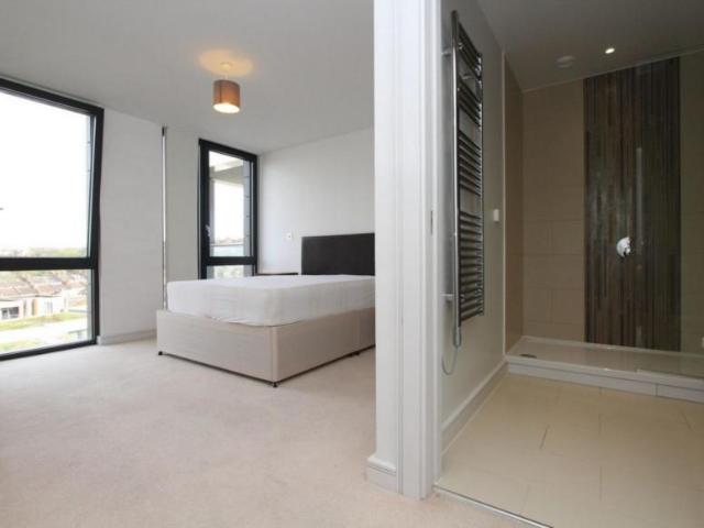 Room for rent in East Greenwich, Greater London
