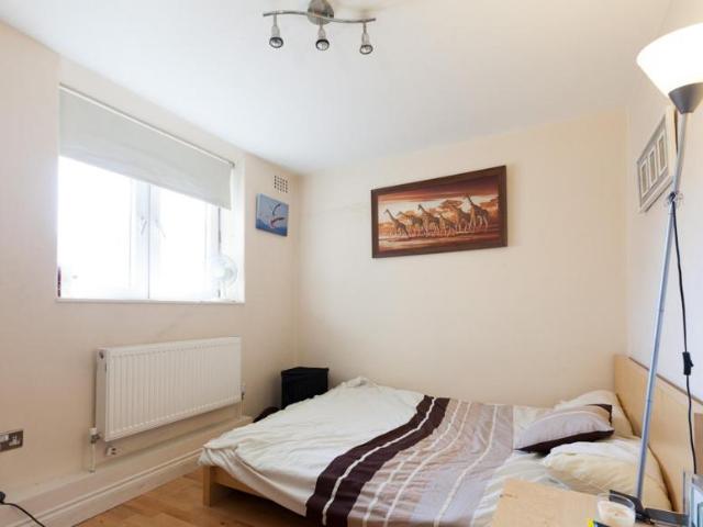 Room for rent in Barnsbury, Greater London