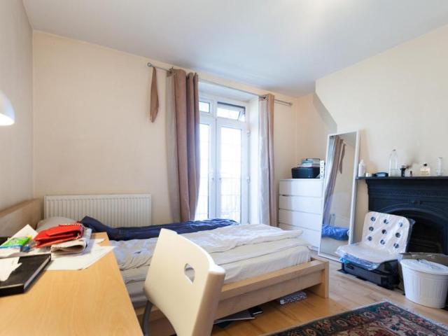 Room for rent in Barnsbury, Greater London