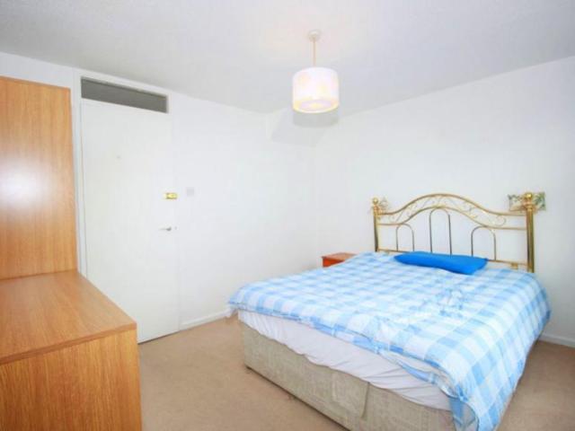 Room for rent in Barnsbury, Greater London