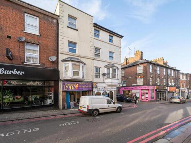 Room for sale in Spring Park, Luton