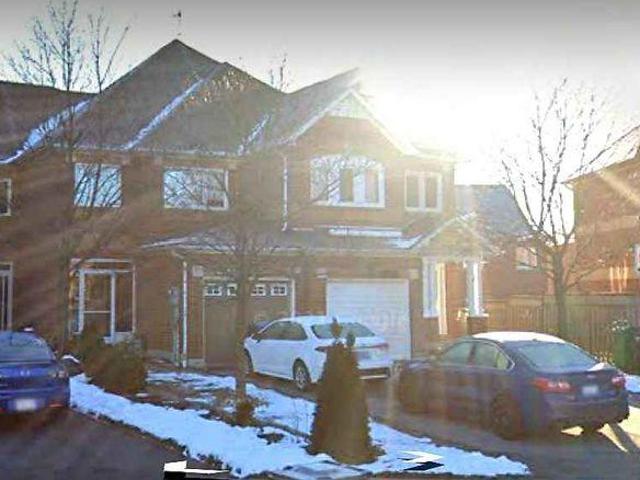 Room for rent in Mississauga, Ontario