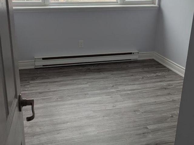 Room for rent in Mississauga, Ontario