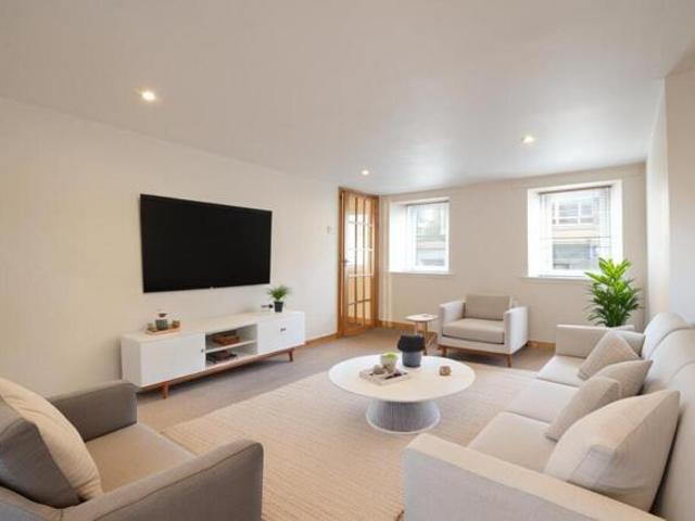 Room for sale in Ferryden, Scotland