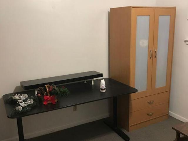 Room for rent in Oakville