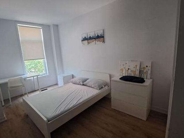 Room for rent in Oshawa