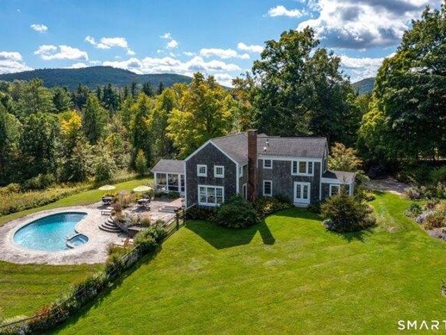 House for sale in Sharon, Northwest Hills Planning Region