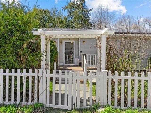 House for sale in Shelburne, Vermont