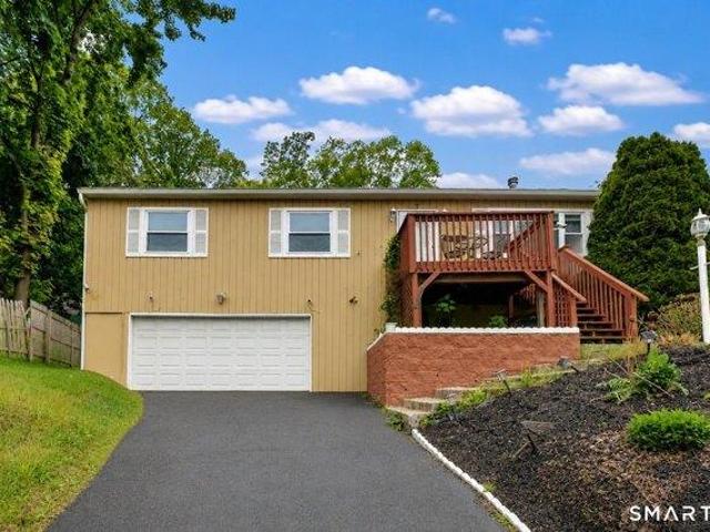 House for sale in Shelton, Connecticut
