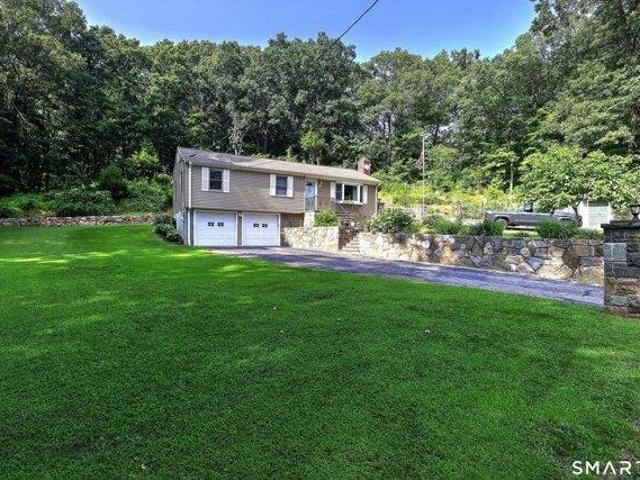 House for sale in Shelton, Connecticut
