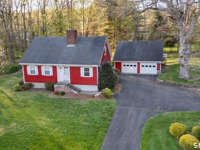 House for sale in Shelton, Connecticut