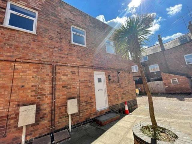 Commercial for rent in Bede Island, Old Wharf