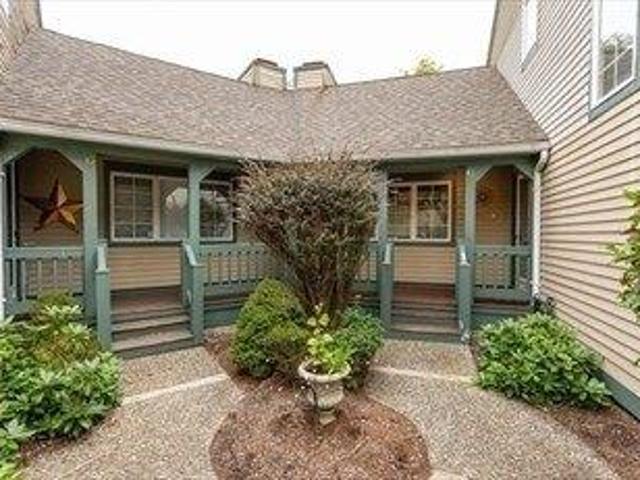 Condo for sale in Shrewsbury, Massachusetts