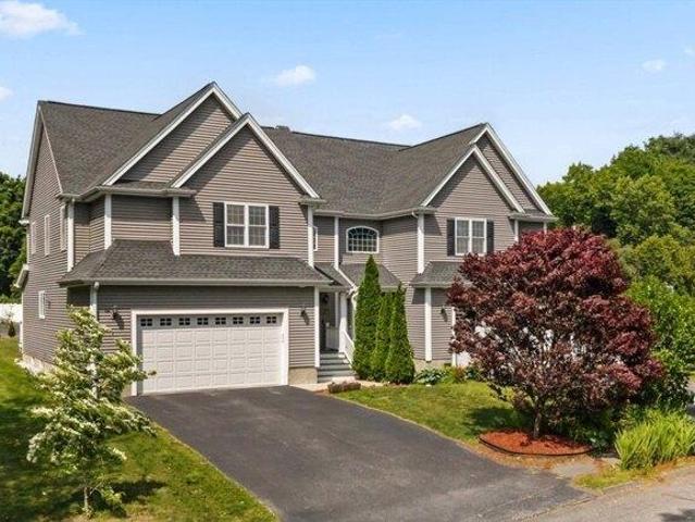 Condo for sale in Shrewsbury, Massachusetts