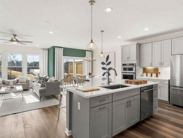 Condo for sale in Shrewsbury, Massachusetts