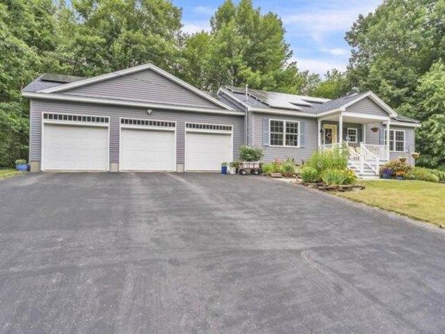 House for sale in Maine