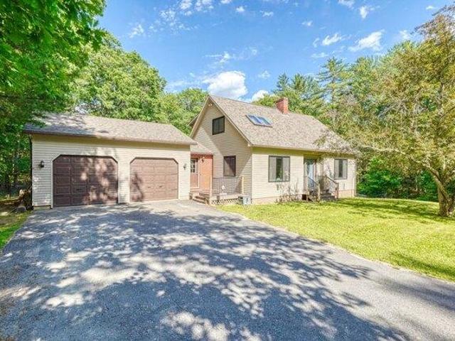 House for sale in Maine