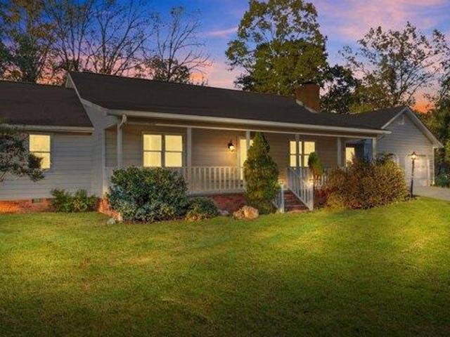 House for sale in Silver Creek, Georgia