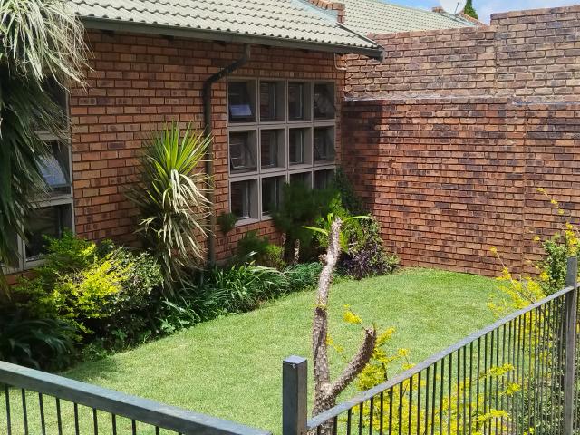 House for rent in Waterkloof, Gauteng