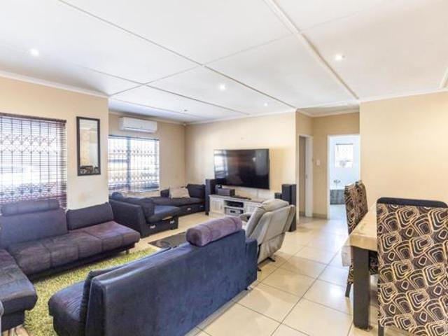 House for sale in UMhlathuze Municipality, Kwazulu-natal
